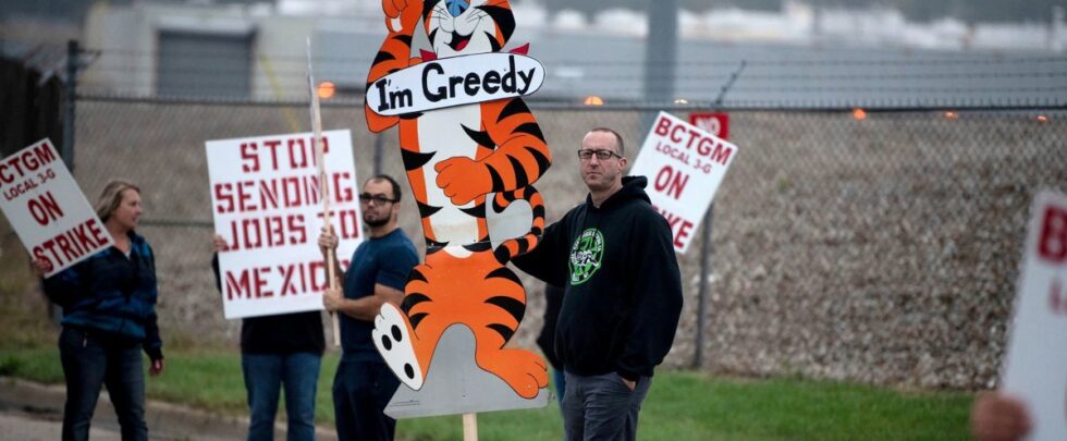 Workers at Kellogg’s U.S. cereal vegetation mosey on strike
