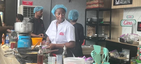 hilda effiong bassey eclipsed the previous guinness world record of 87 hours and 45 minutes of continuous cooking