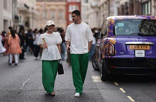 384860 the best white t shirts according to cool well dressed people