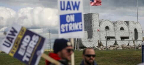 384980 uaw says it is expanding strike to include ford truck plant in kentucky
