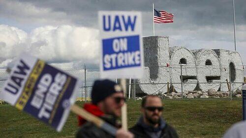 384980 uaw says it is expanding strike to include ford truck plant in kentucky