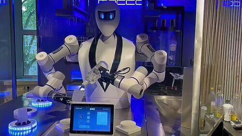 Are robot mixologists out to replace human bartenders taking more American jobs?