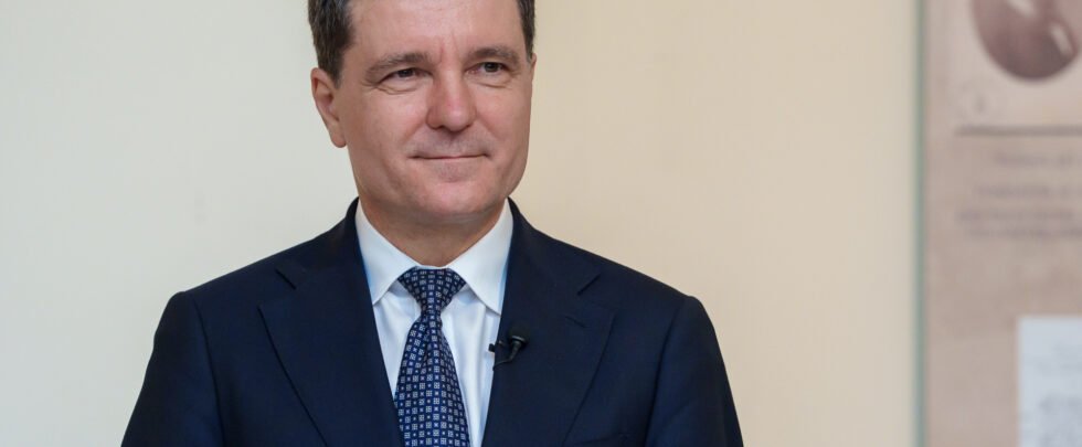 Ion Cristoiu gives us breaking the news of the day: the signal given by Nicușor Dan from Berlin in the case of Vexler law: when something comes to his head “does not back” in front of the execution platoon “!