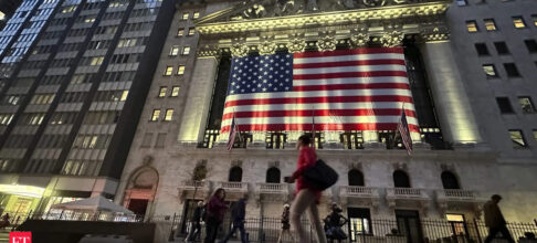 August Jobs Report Today — will Wall Street soar or sink as Fed eyes rate cuts? here’s what investors must watch: Top Stocks & Key Data
