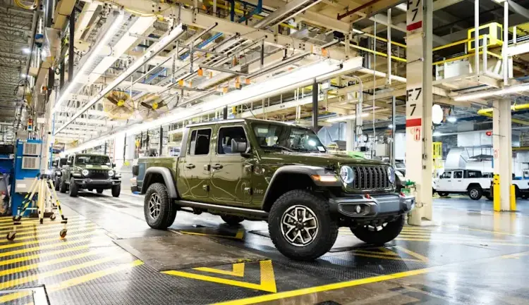 Stellantis plans $13B investment to expand US manufacturing