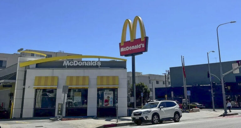 Opinion: Fast food jobs at risk with high minimum wages