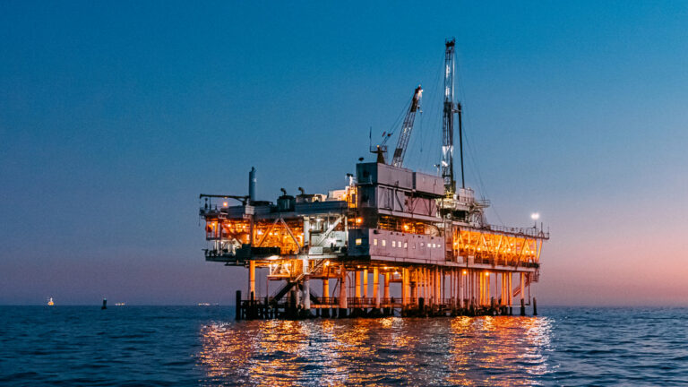 5 Realities Of Oil Rig Jobs No One Talks About