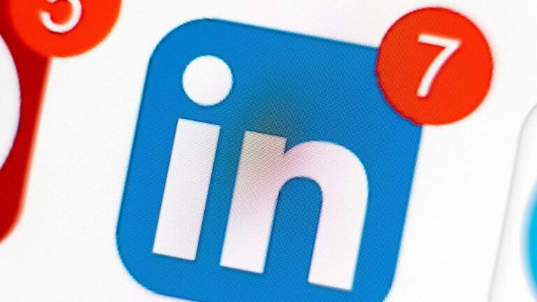 Need a new job? These AI roles are the fastest growing in the US, says LinkedIn
