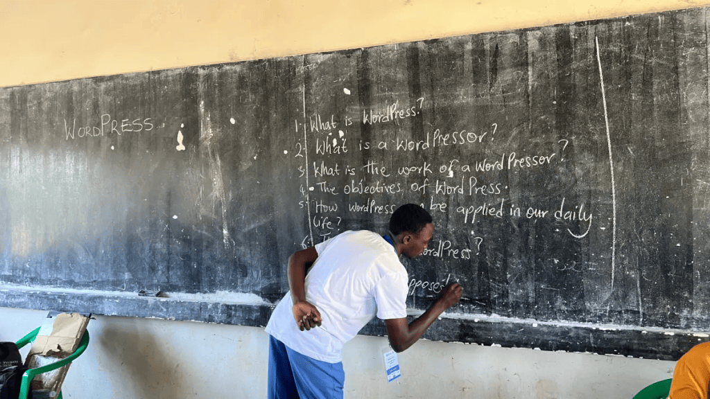 Empowering Freelancers and Consultants: Lessons from Global Student-Led WordPress Workshops