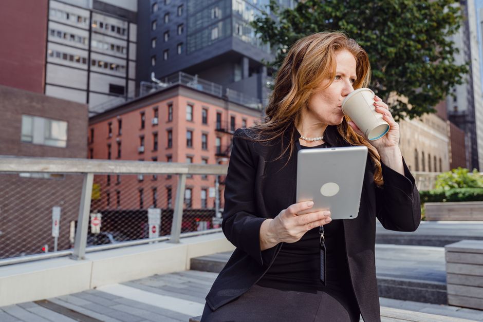 Building a Sustainable Freelance Career in 2025: From Gig Work to Consulting Authority